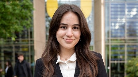 Danise Mena