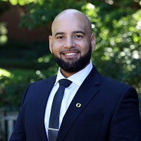 Les Rodriguez headshot