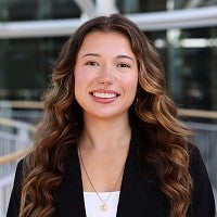 Sami Curran headshot