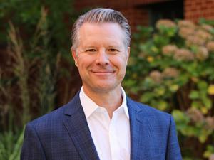 Portrait of Jeffrey Stolle