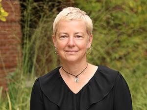 Portrait of Jennifer Welander